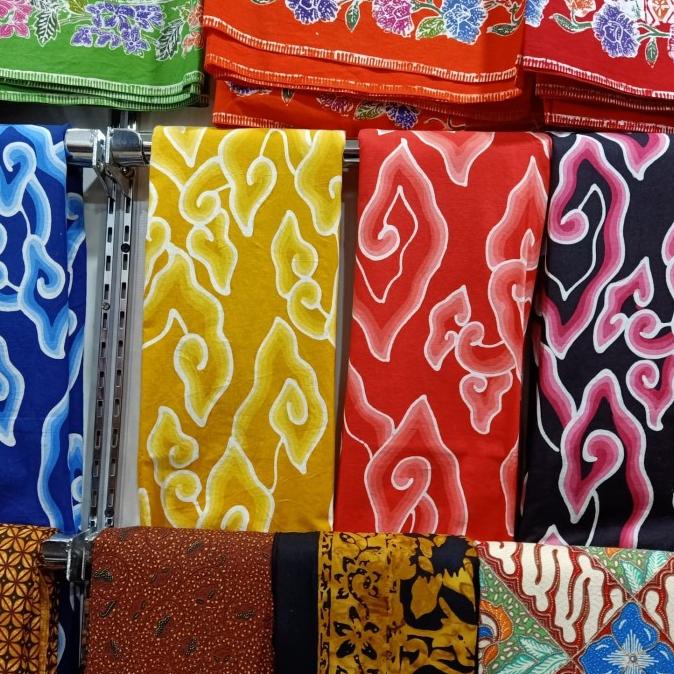 kain mega mendung batik tulis