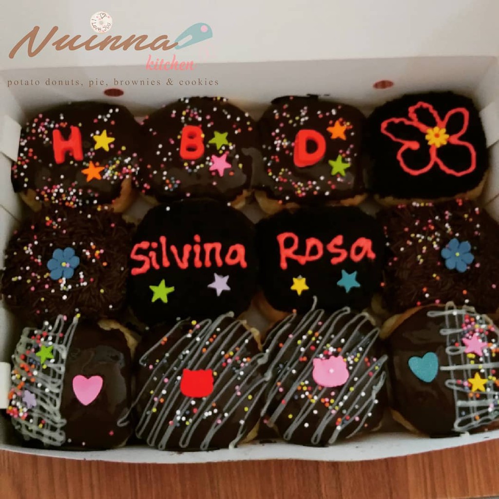 Donat ultah serba coklat