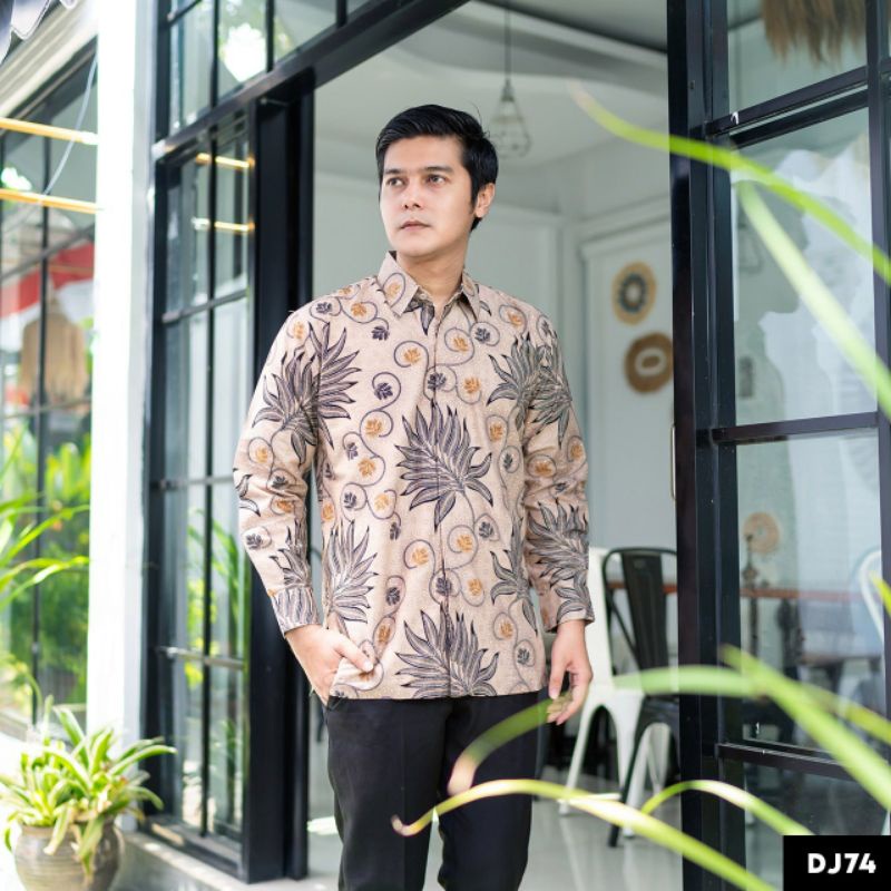 Batik kemeja pria lengan panjang bahan katun prima size reguler najib mocha