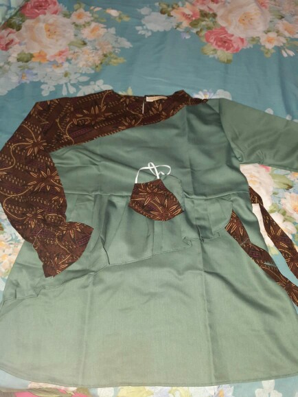 Atasan Batik Wanita Belinda Blossom 4108