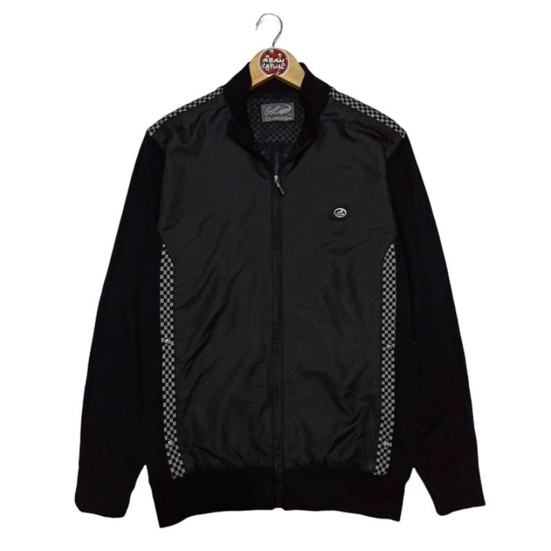 crocodile dan varsity