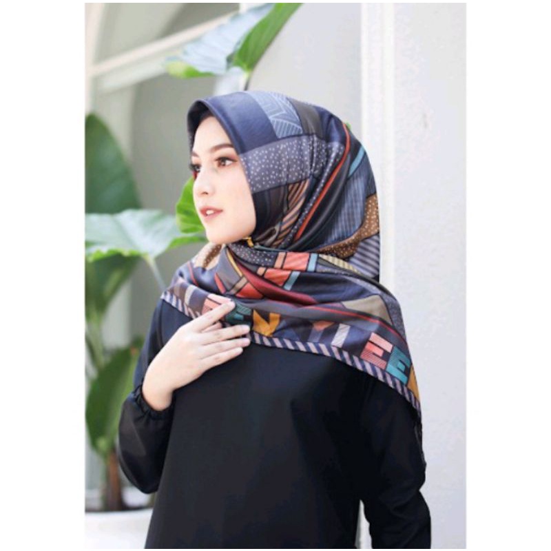 HIJAB SEGI EMPAT VOAL JESSA || JILBAB KERUDUNG SEGI EMPAT MOTIF JESSA