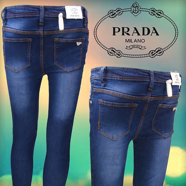  celana  jeans panjang wanita  prada warna  navy  size 27 34 