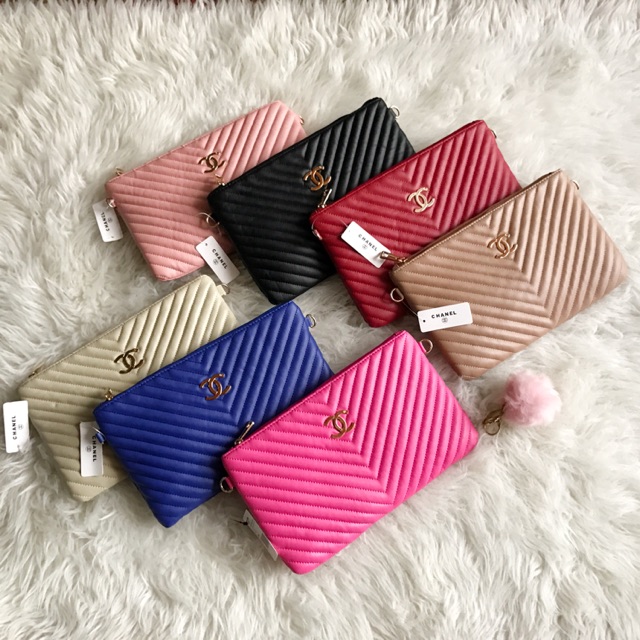 Clutch  Cevron Chevron Import free pompom