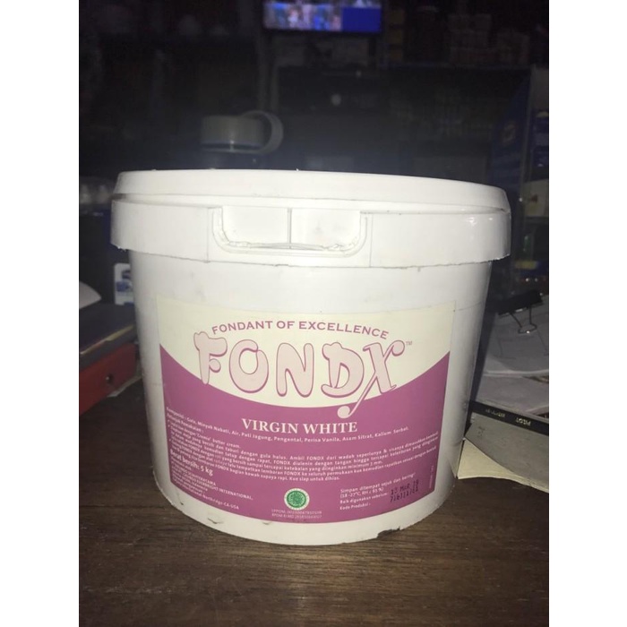 

Bahan Kue Fondant Icing Fondx Virgin White 5Kg - Gosend Only!!!