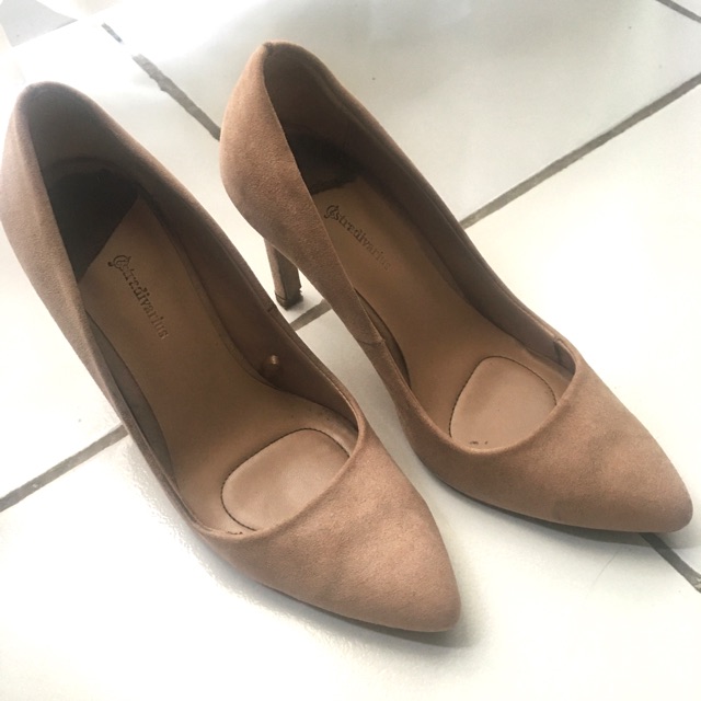 ❌SOLD❌Preloved sepatu heels stradivarius