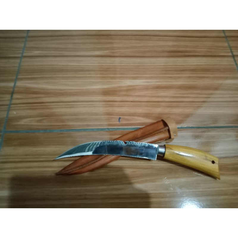 

pisau baja putih