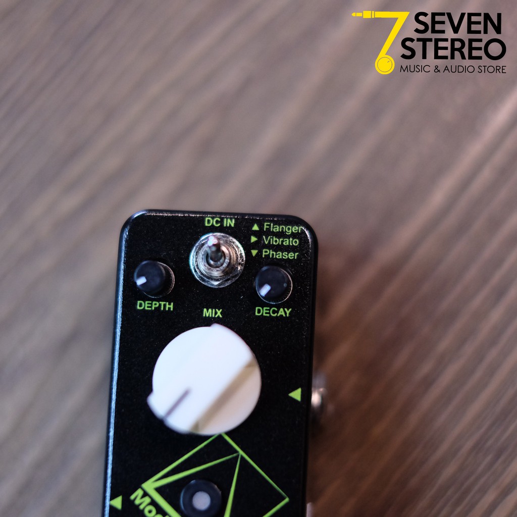 Moeer ModVerb Modulation Reverb Pedal