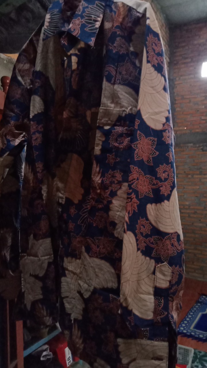 Arieswara Batik Pria Asli Solo Katun Halus Sragenan