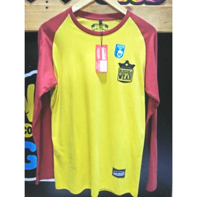 T-sheert sainthood panjang