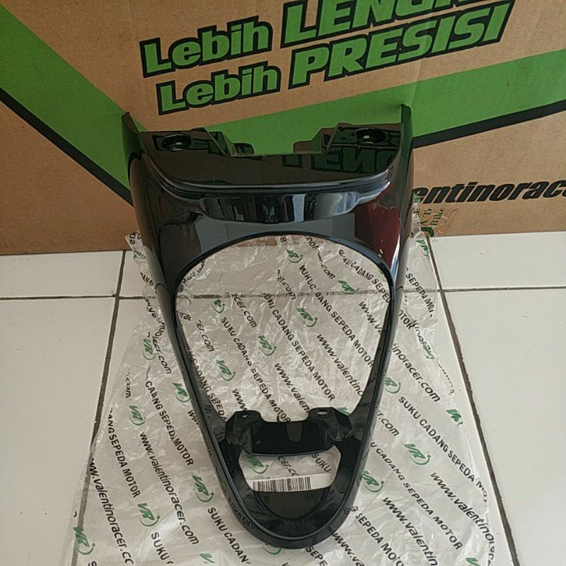 COVER STOP COVER TAIL TUTUP ATAS LAMPU BELAKANG SCOOPY FI 2013-2016 HITAM