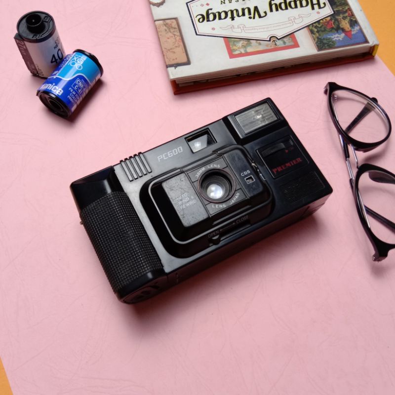 Kamera analog vintage retro jadul untuk pajangan, hiasan dinding, dan dekorasi-3
