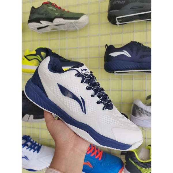 Lining Ultra pro original White, black dan navy