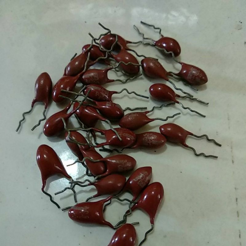 [10pcs] KAPASITOR tantalum 3.3uf 35v