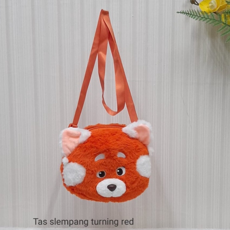 Tas Slempang Turning Red Size 16cm/tas anak perempuan