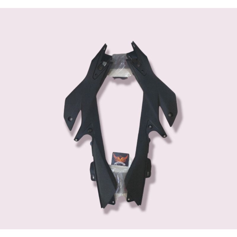 cover body tutup aki samping new CBR 150 r k45r 2021 ori ahm