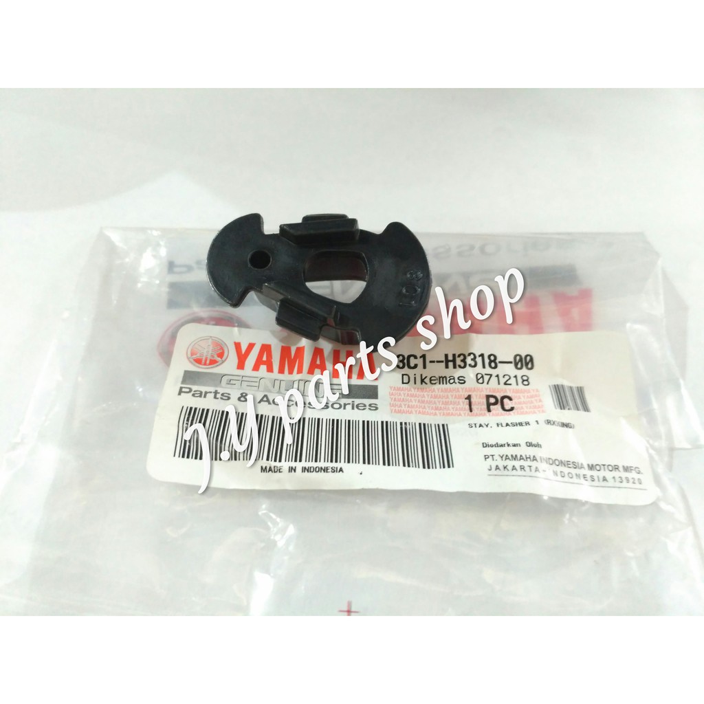 STAY KLEMAN DUDUKAN LAMPU SEN SEIN BELAKANG VIXION R BK8 WR 155 R25 MT25 ORIGINAL YGP 3C1-H3318-00