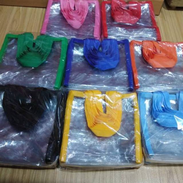 

Tas Mika Souvenir Merk JF Per Pack Isi 10 Pcs ( Uk 20 x 10 x 20 )