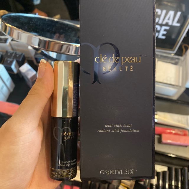 Cle de peau radiant stick foundation