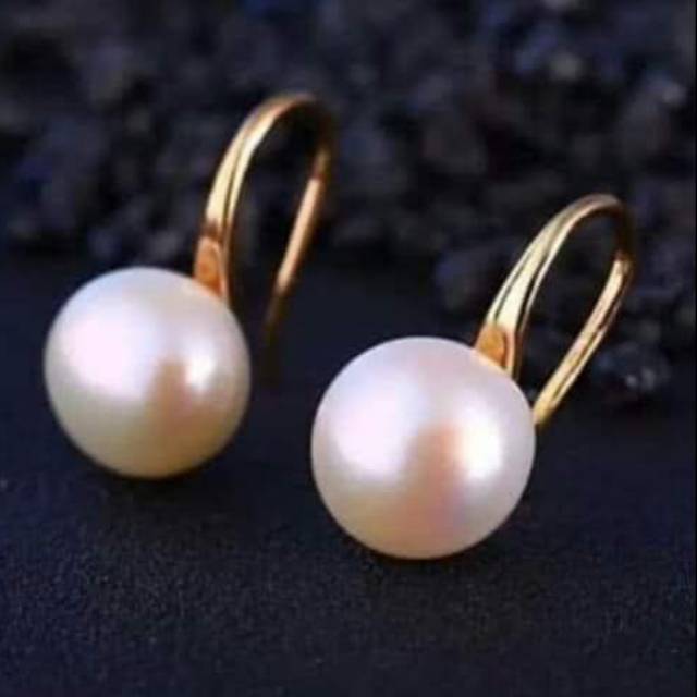 Giwang mutiara lombok