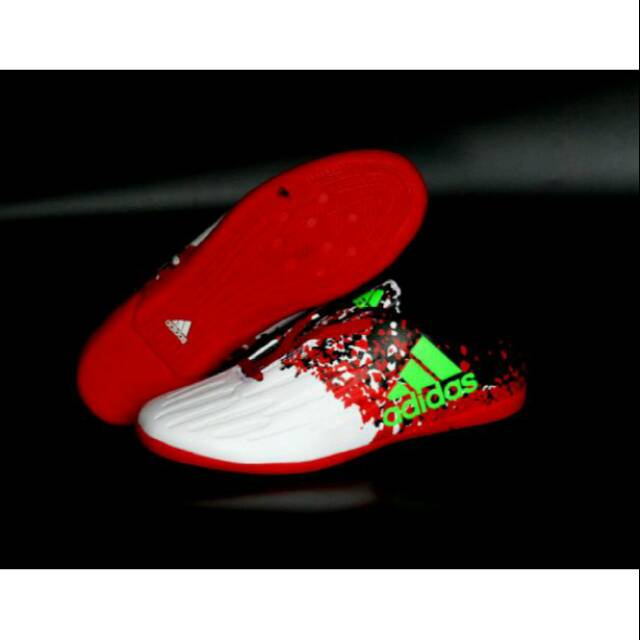 Futsal adidas X-techfit