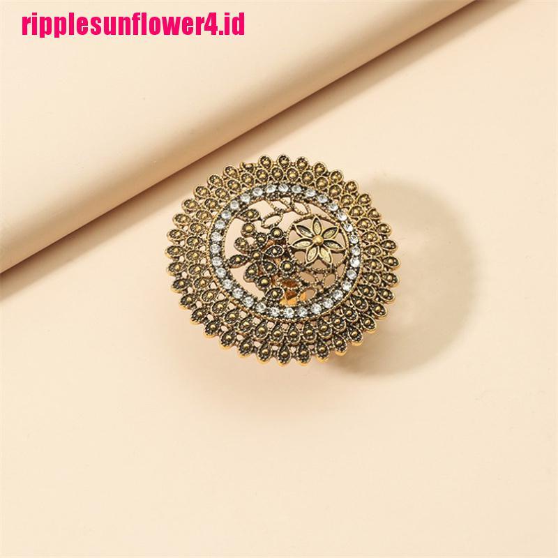 Cincin Motif Ukiran Bunga Gaya Retro Vintage Warna Emas