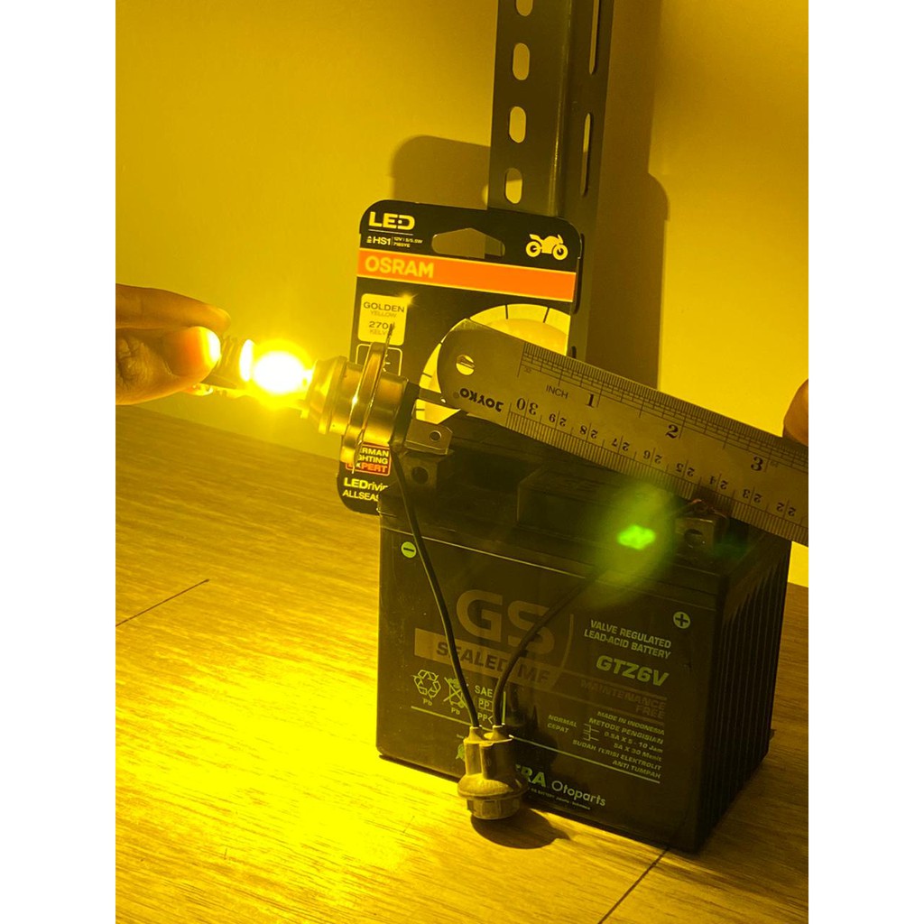 BOHLAM LAMPU DEPAN OSRAM LED H4 HS1 VESPA LX GTS SPRINT KUNING ORI