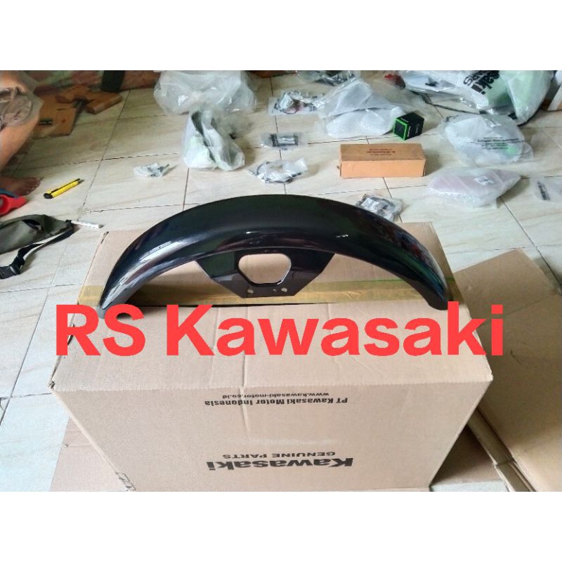 spakbor depan slebor depan w175 original