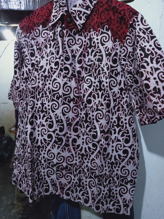Aneka Kemeja Batik Berbagai Motif Dan Warna Terhizt