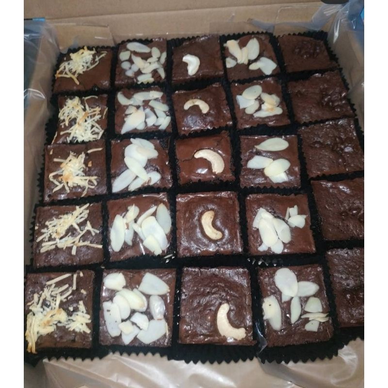 

Fudgy Brownies Sekat Mantul by MamaKembar