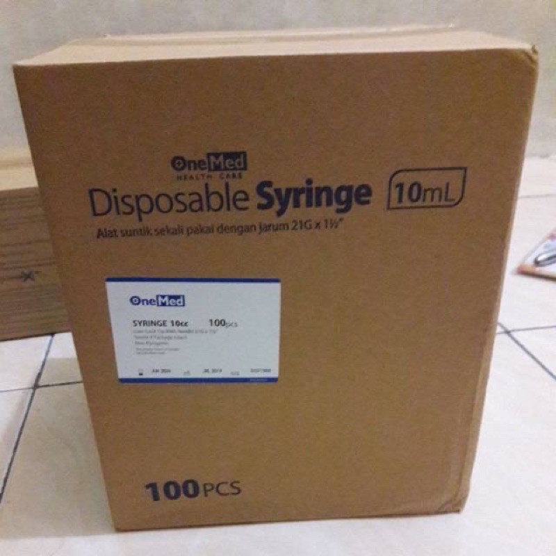 Spuit 10 cc onemed / disposible syringe  10 ml