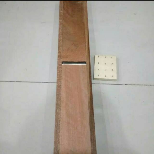 

Serutan es kayu set