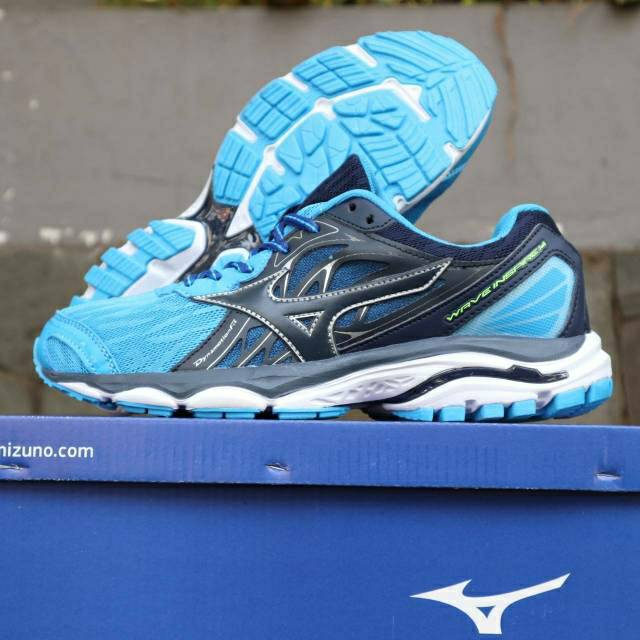 asics wave inspire 14