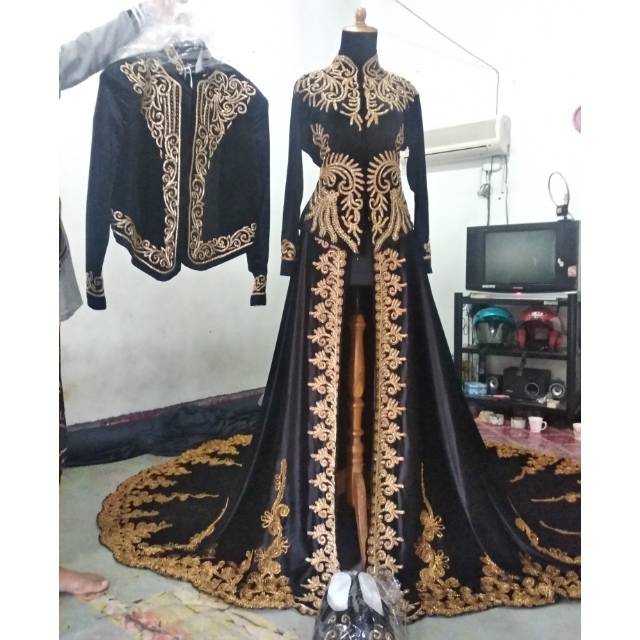 Couple kebaya Jawa + kain sepasang+blangkon