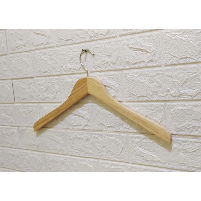 lanjarjaya Hanger Gantungan Baju Kayu   Kualitas Eksport warna random - 1/2 Lusin (6Pcs)