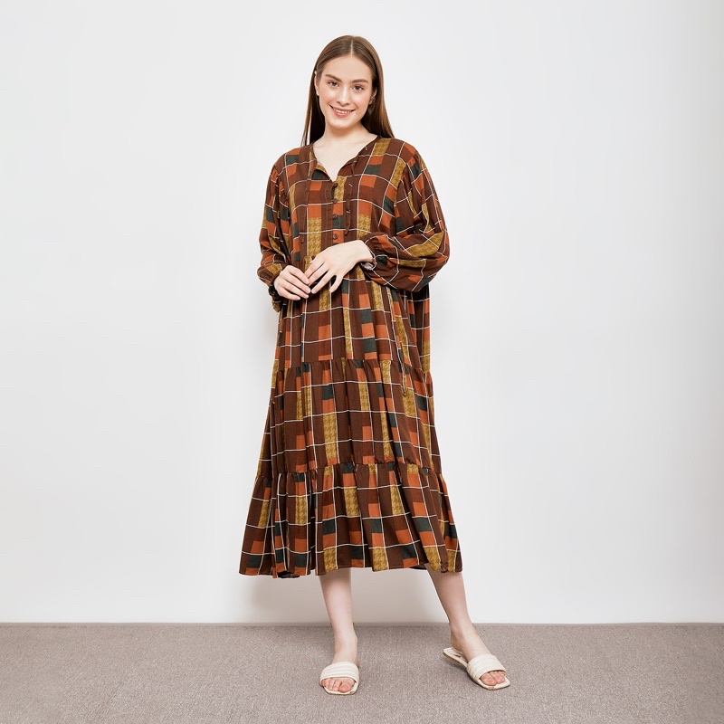 URBAN RUFFLE DRESS by SO HOMEWEAR