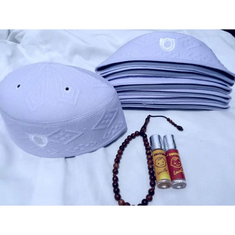 KOPYAH MALAYSIA PUTIH MOTIF LOGO PUTIH | KOPYAH PECI HAJI MALAYSIA MOTIF TIMBUL