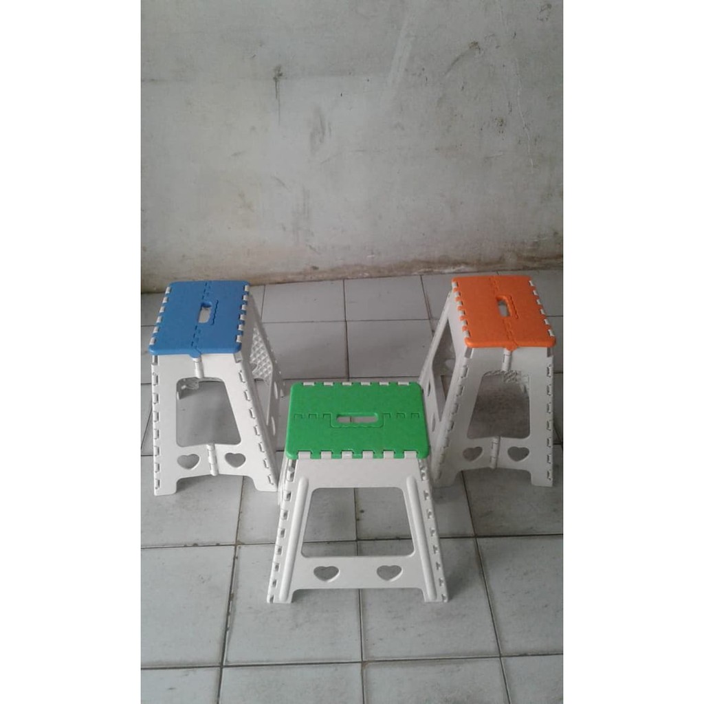 Bangku / Kursi Plastik Lipat Bangku / Kursi Plastik Lipat