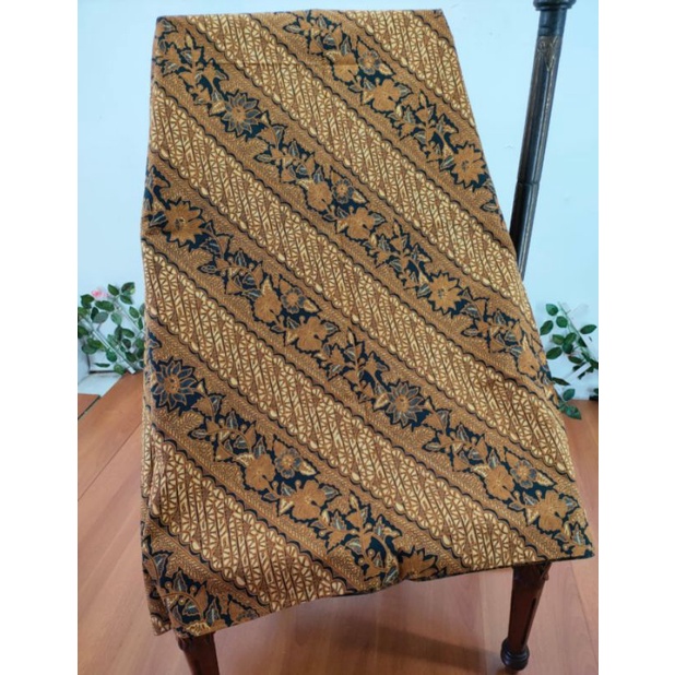 KAIN JARIK BATIK SEMI TULIS MOTIF PARANG KUSUMO SELING
