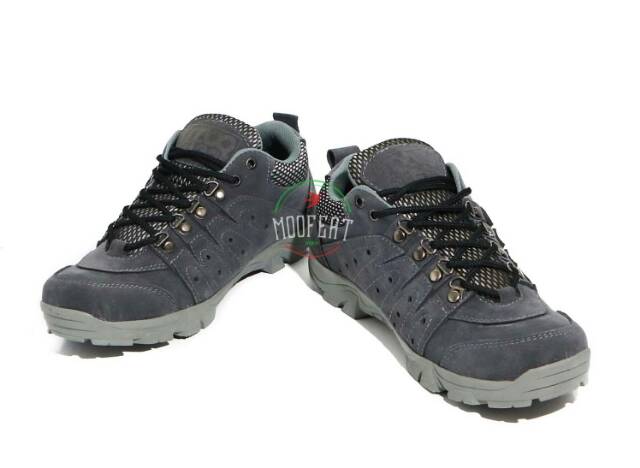 SEPATU OUTDOOR MOOFEAT TERREX TRACKING