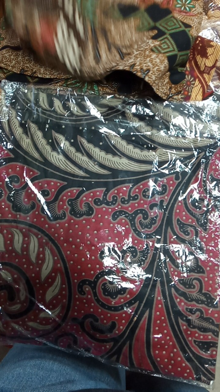 Batik Couple Keluarga - Sania Ruffle Ori Ndoro Jowi Dnt - Puser Merah