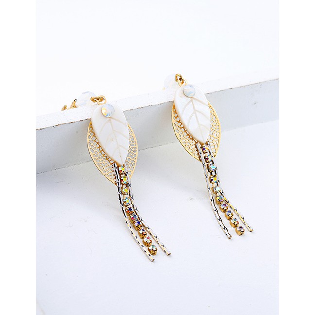 LRC Anting Gantung Fashion Gold Shell Crystal Diamond Earrings F60230