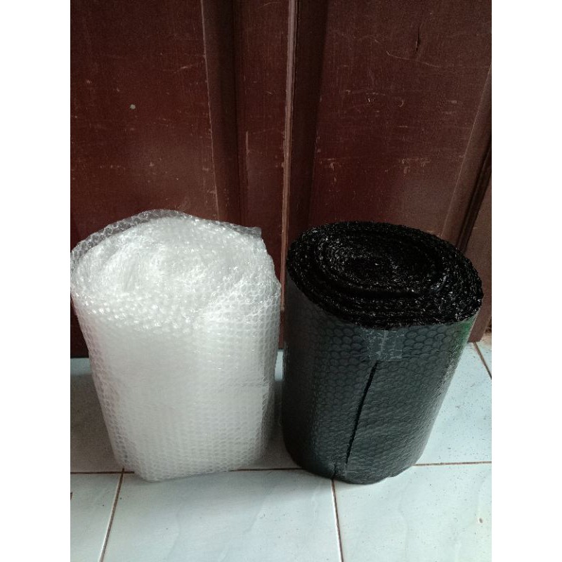 bubble warp lebar 30cm x 10 meter hrg 1 pc Rp: 7000  , bsa pakai Greb ,gojek ,