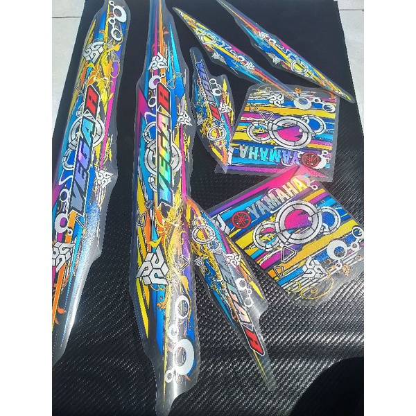 striping VEGA R NEW Transparan font hologram