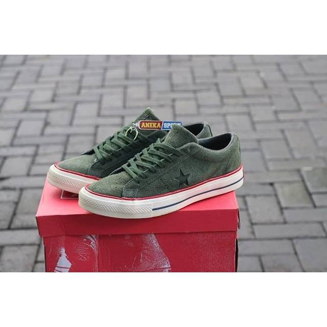 Converse undefeated one star