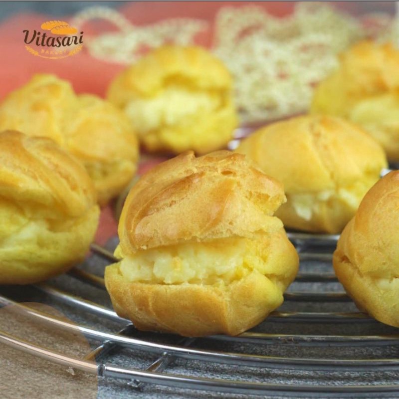 

Kue soes Vitasari Bakery - Kue Soes Bandung - Oleh-oleh khas Bandung - Jajanan Murah Bandung