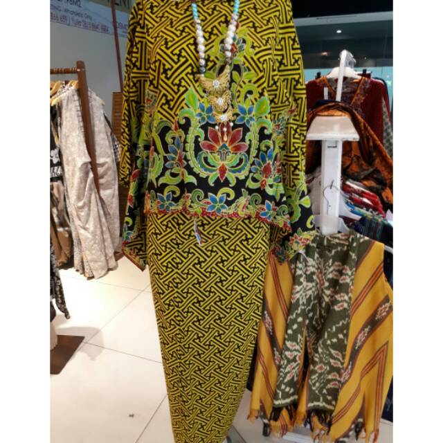 Batik hardi /batik wanita /batik set /setelan batik /batik pesta