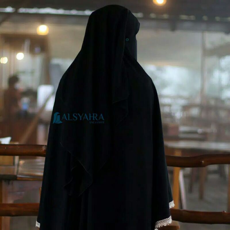 Niqab Yaman Poni Kancing Raudhah Sifon Silk Jetblack Alsyahra Exclusive