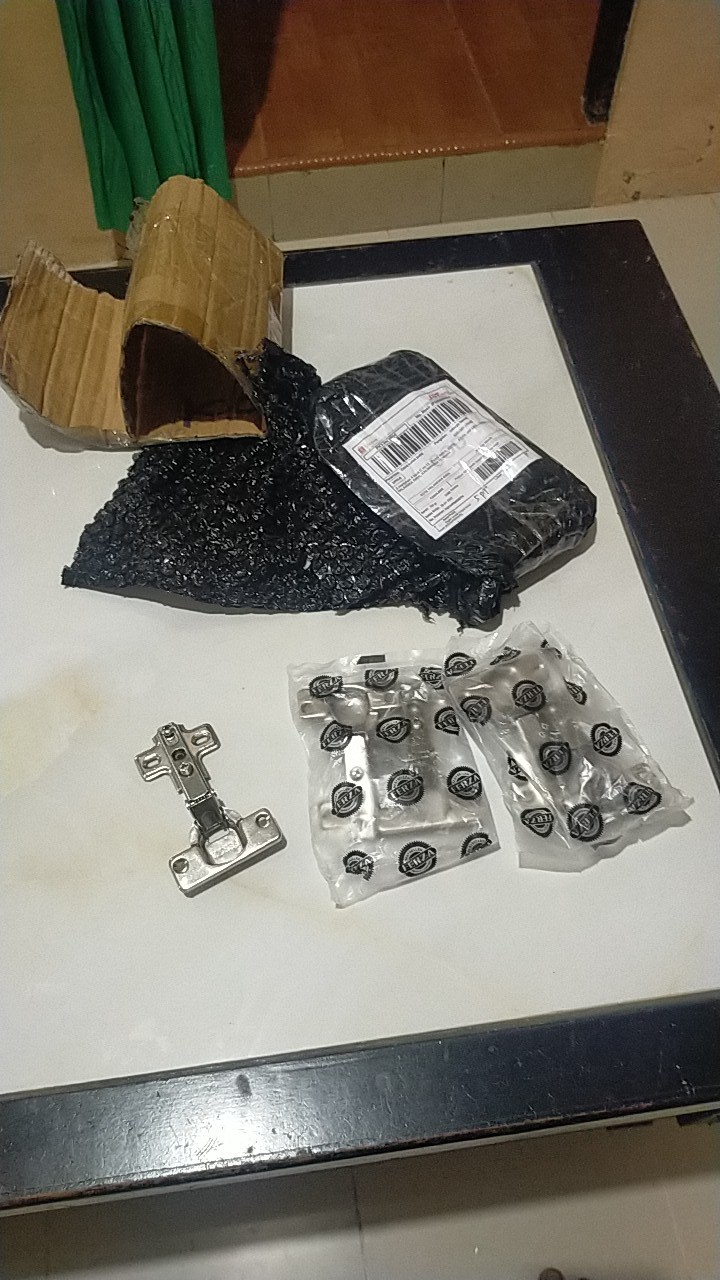 Engsel Sendok / Engsel Lemari