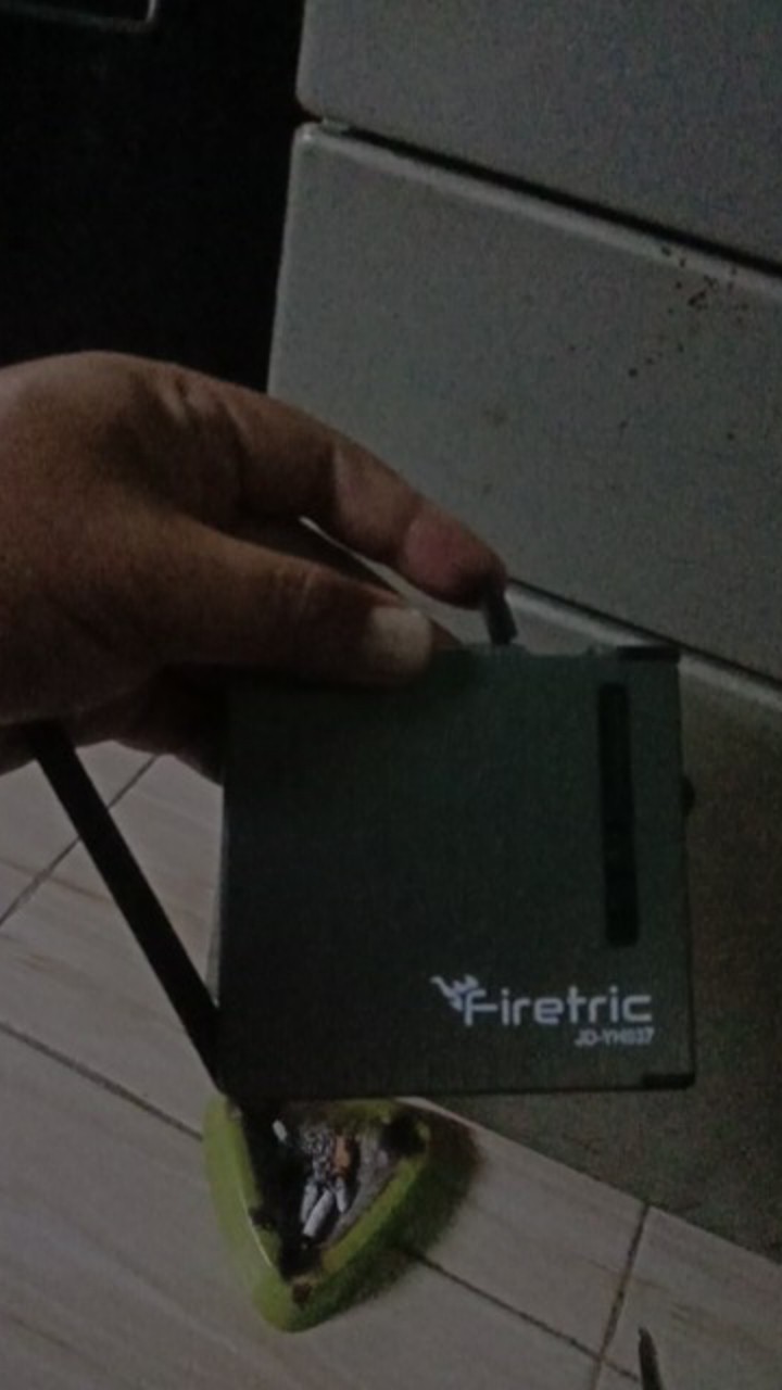 Firetric Kotak Rokok Korek Api Bara 20 Slot